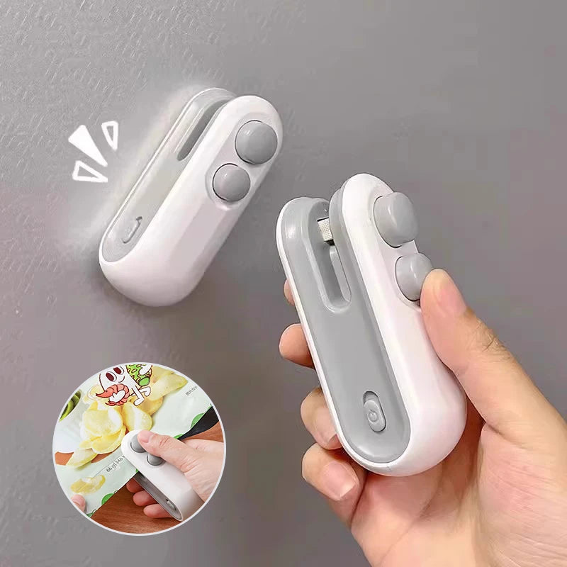 Mini Plastic Heat Bag Sealer Rechargeable 2 in 1 Food Sealer Clip Handheld Sealer Food Packaging Heat Sealer Sealant Machine